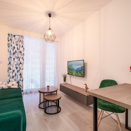 Apartment Mala Praha زيلينا المظهر الخارجي الصورة